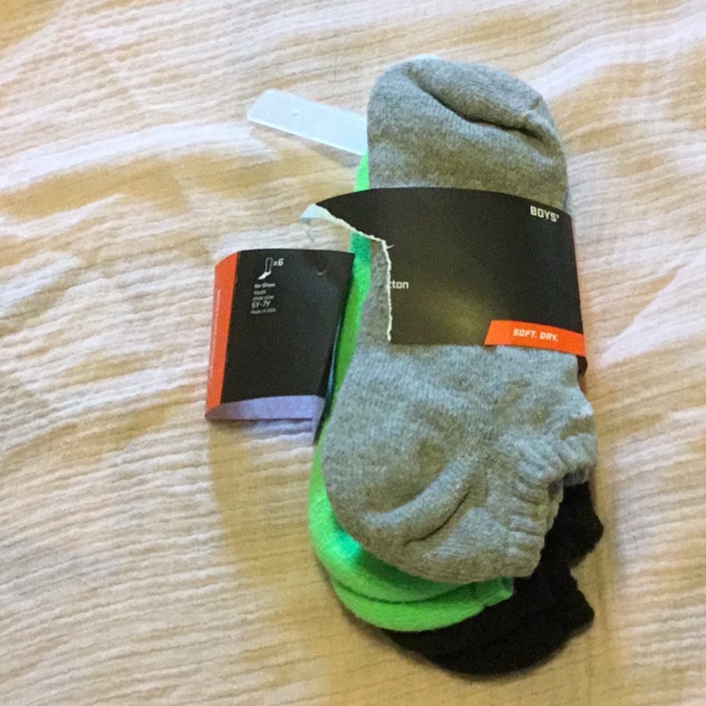 NWT 3 boys cushion Nike socks